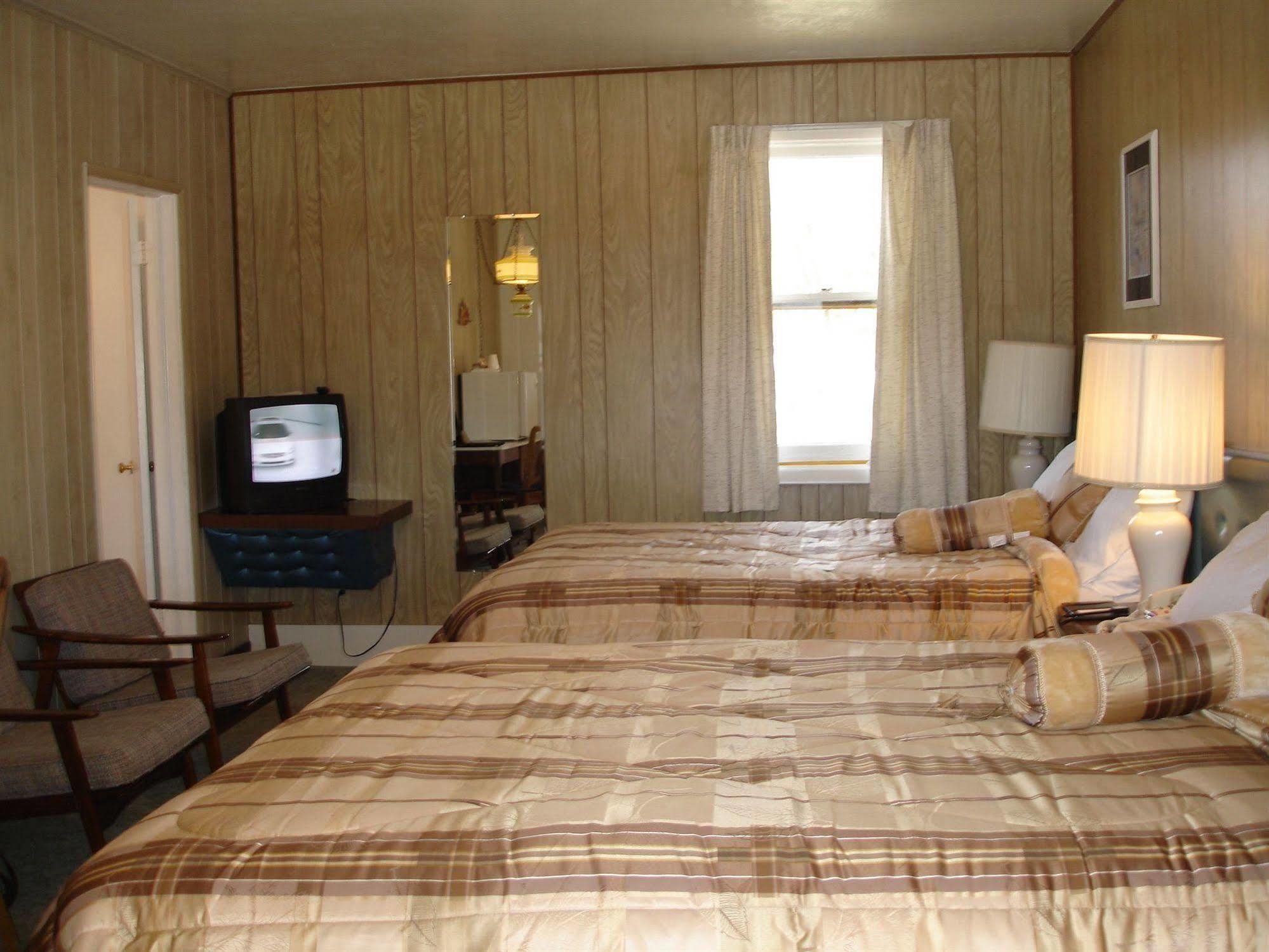 Modoc Inn Альтурас Экстерьер фото